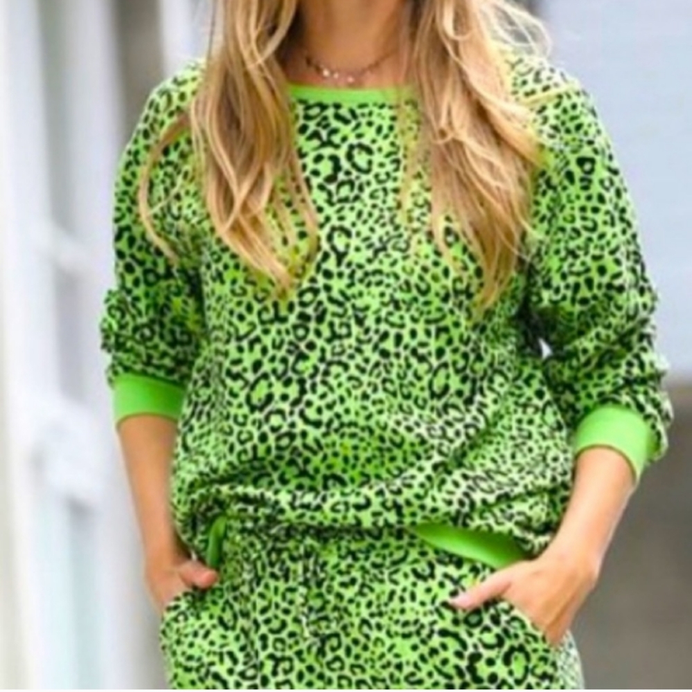 New! Green Leopard Print Jogger Pant and Pullover Long sleeve lounge set New - Picture 2 of 4